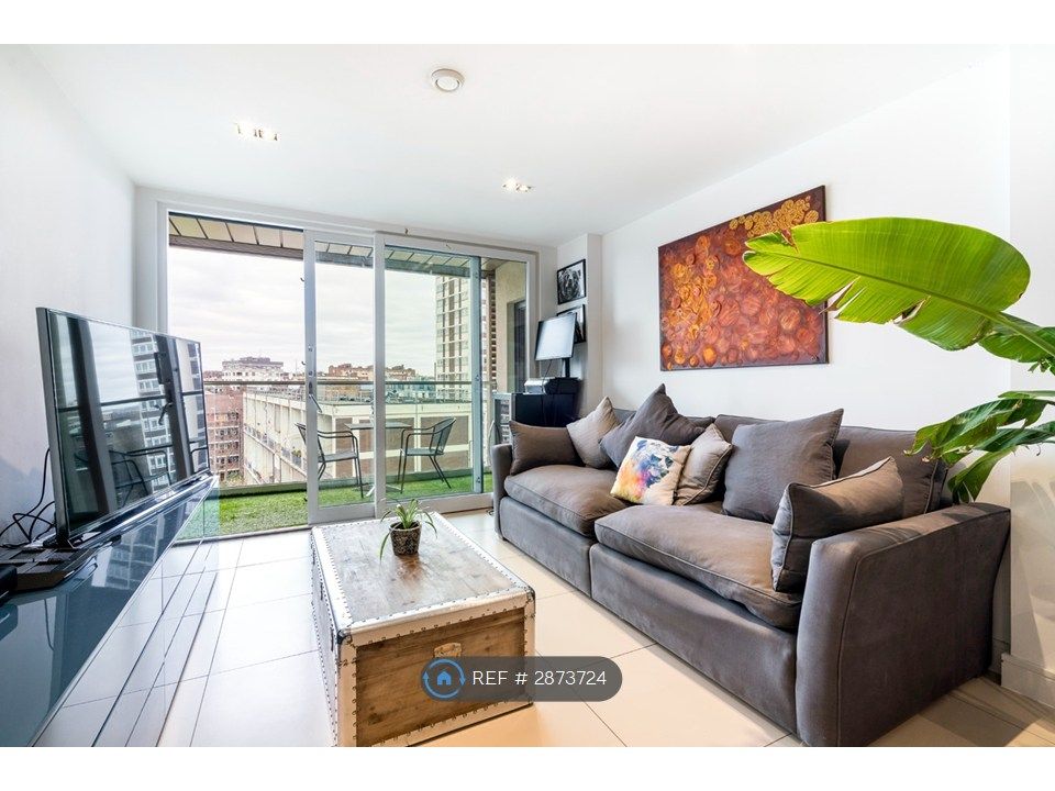 Property photo 1 of 6 Living Room