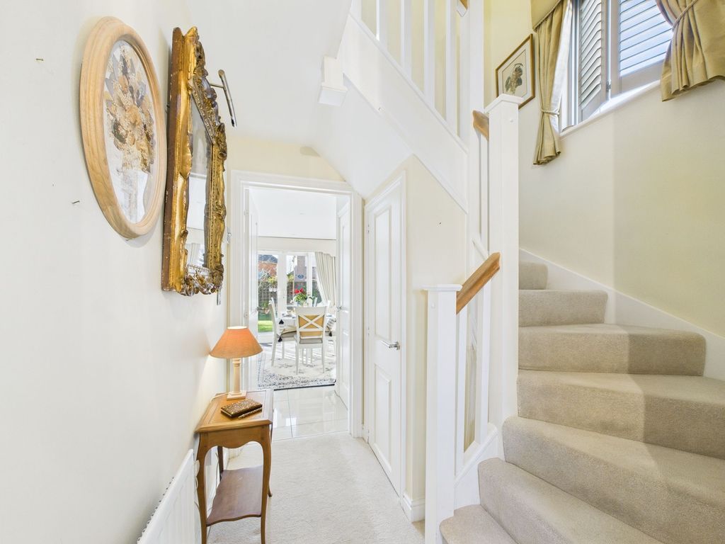 Property photo 3 of 26