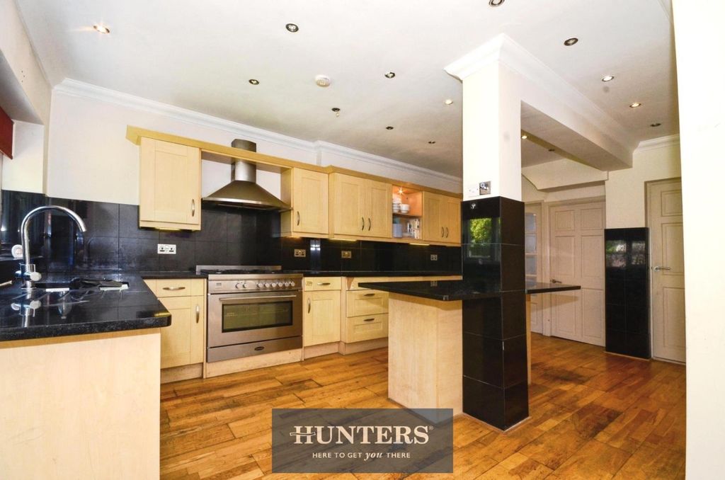Property photo 2 of 15 User_Edited_Photo-5c3E4400_User-Edited-161d1282-47