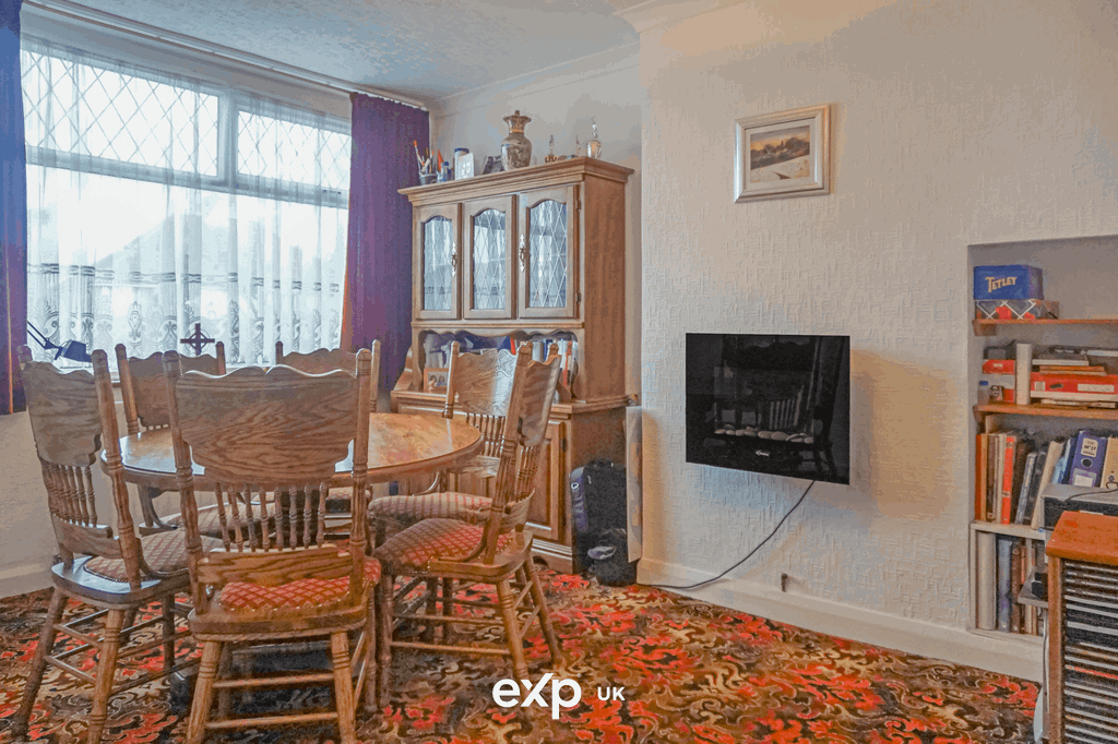 Property photo 3 of 14