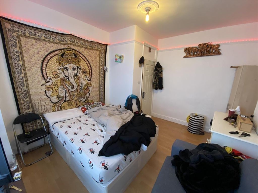 Property photo 2 of 11 Marmont 1.Jpg