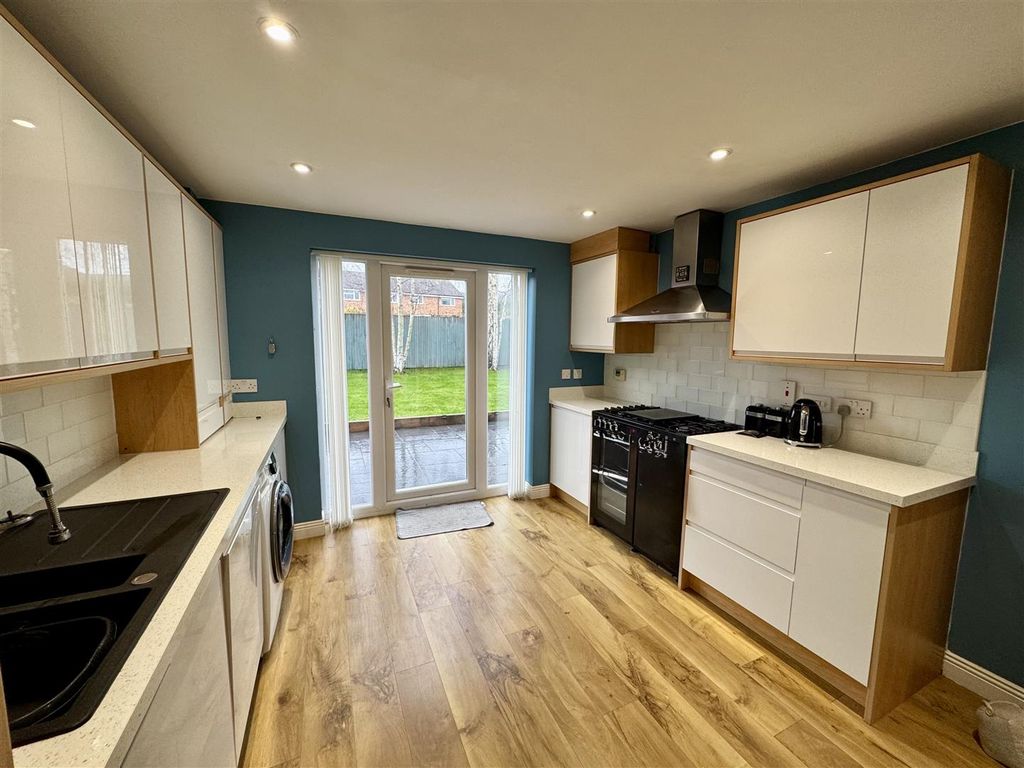 Property photo 2 of 16 Img_7076.Jpeg