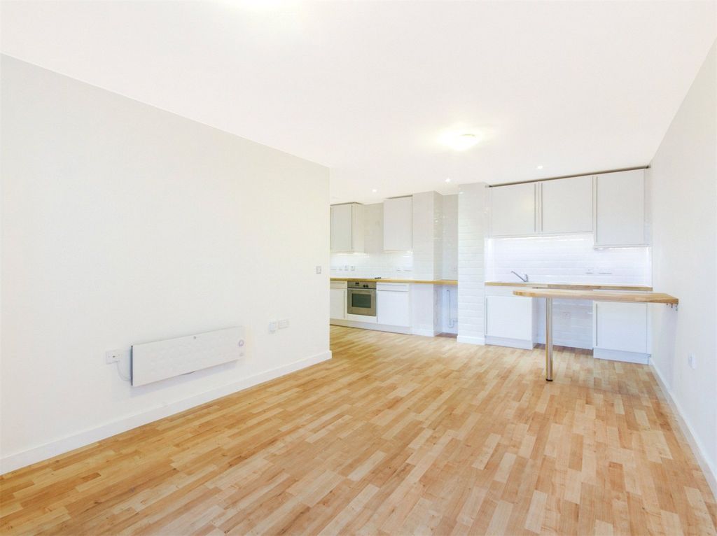 Property photo 1 of 9 Picture No. 07