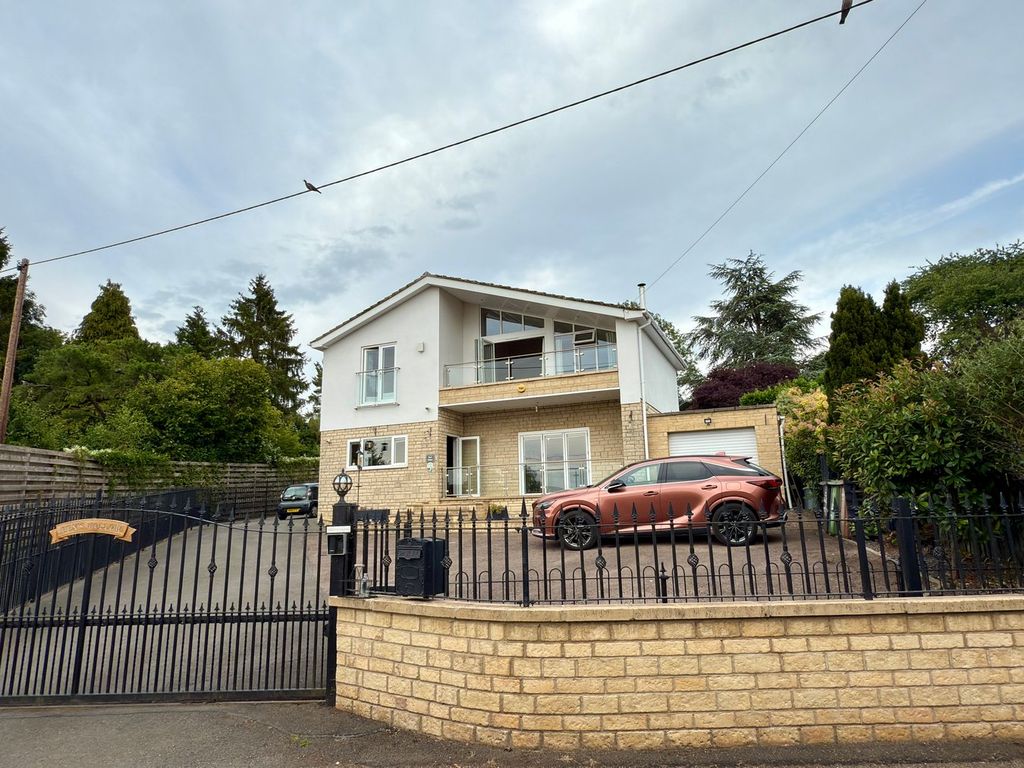 Property photo 1 of 20