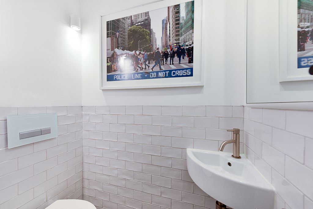 Property photo 3 of 12 St. Petersburgh Mews