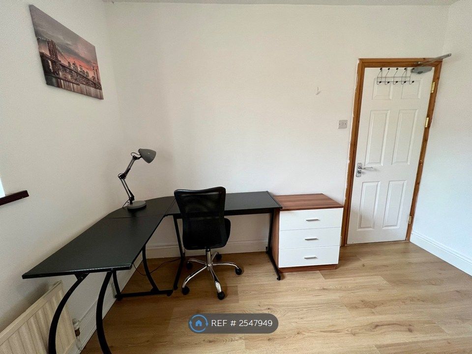 Property photo 2 of 7