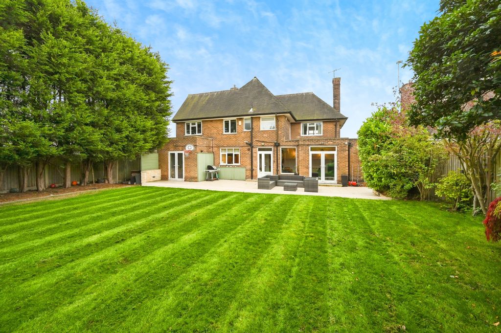 Property photo 1 of 24