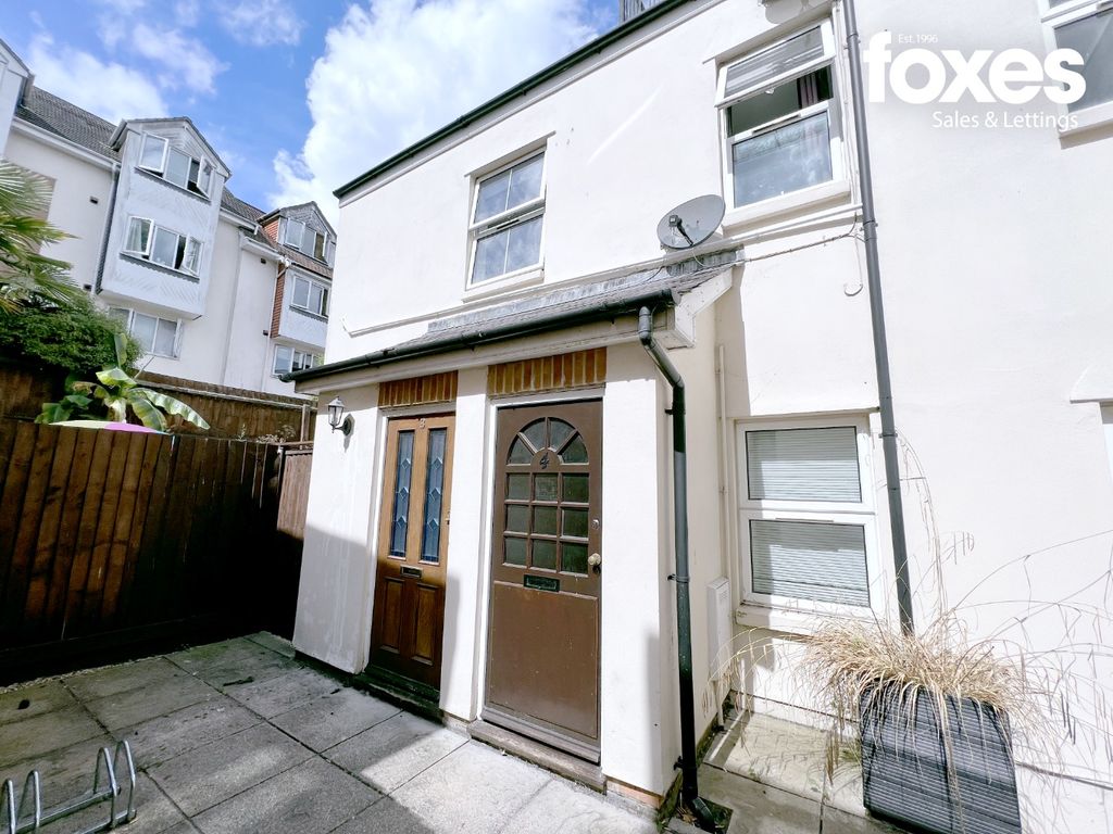 Property photo 1 of 7 4723500