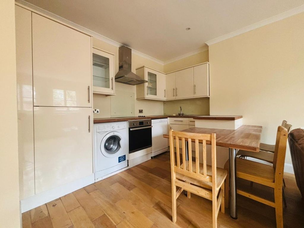 Property photo 3 of 13 Original-8Cf7CE2F-F518-4956-Bb19-389A5157A9Fd.Jpeg