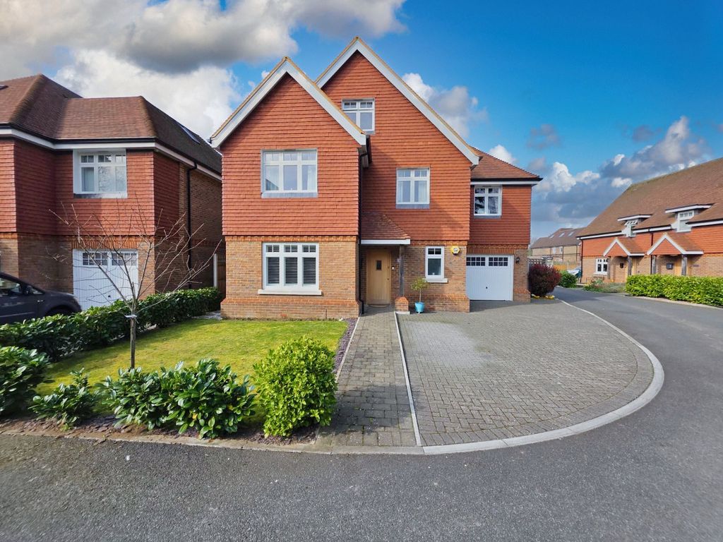 Property photo 1 of 29 Picture No. 04