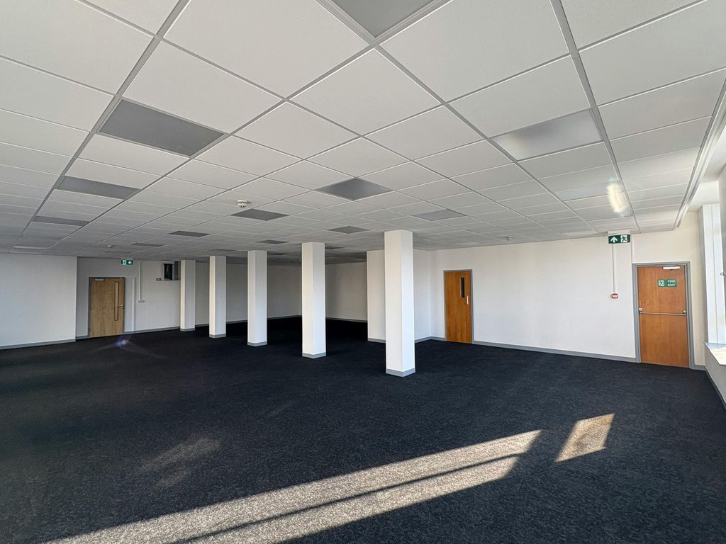 Property photo 3 of 8 Img_9679.Jpeg