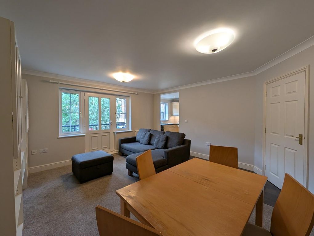 Property photo 2 of 13 Flat 6 Phoenix House 006A.Jpg