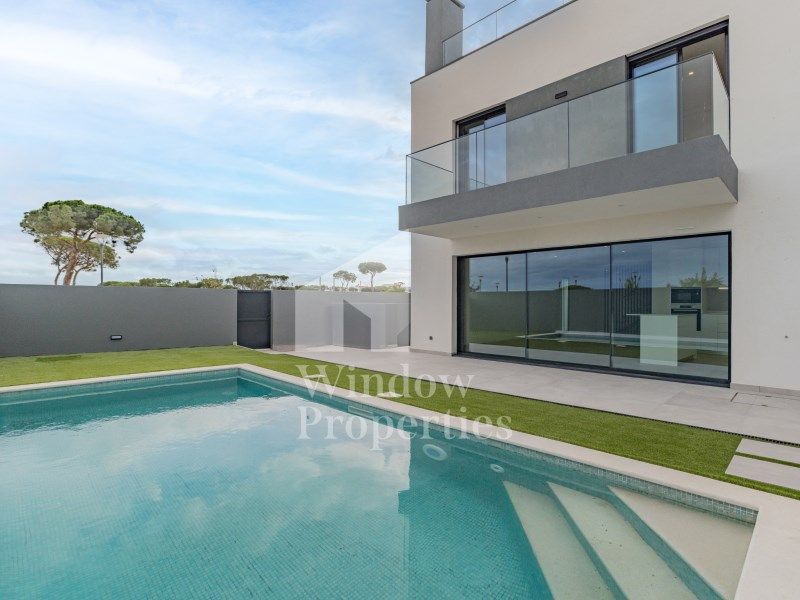 Property photo 1 of 50