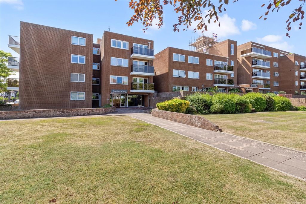 Property photo 1 of 19 31 Cardinal Court-017.Jpg