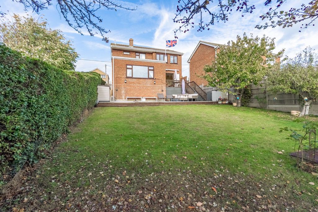 Property photo 2 of 10