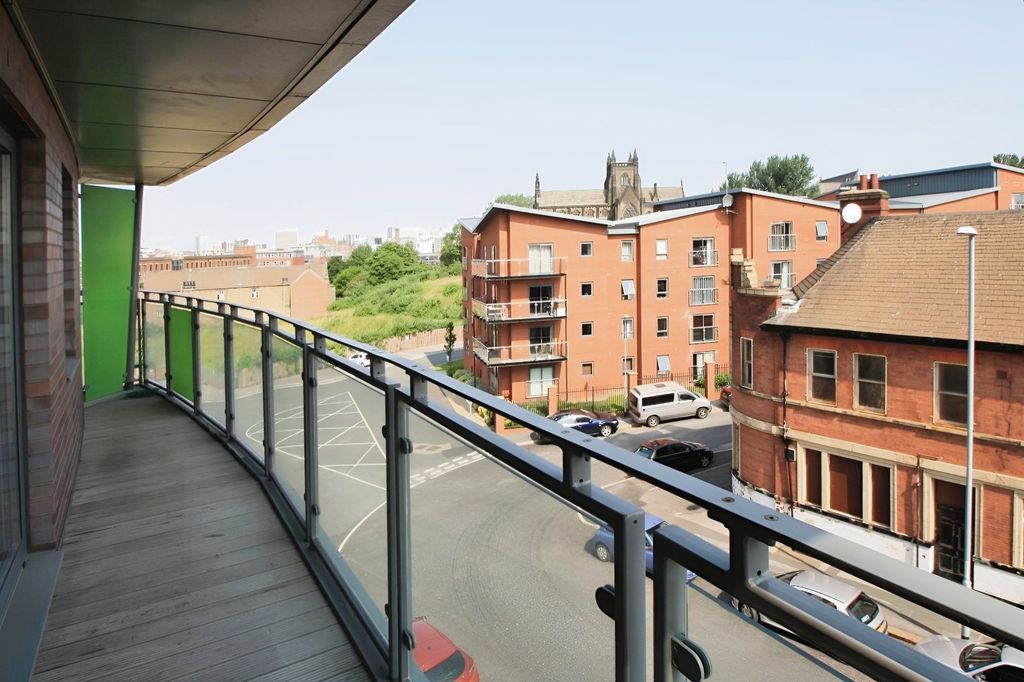 Property photo 2 of 7 Picture No. 12