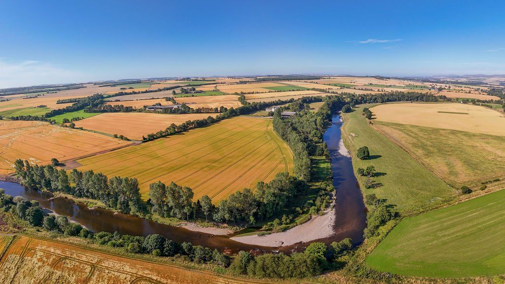 Property photo 3 of 4 Picture No. 04