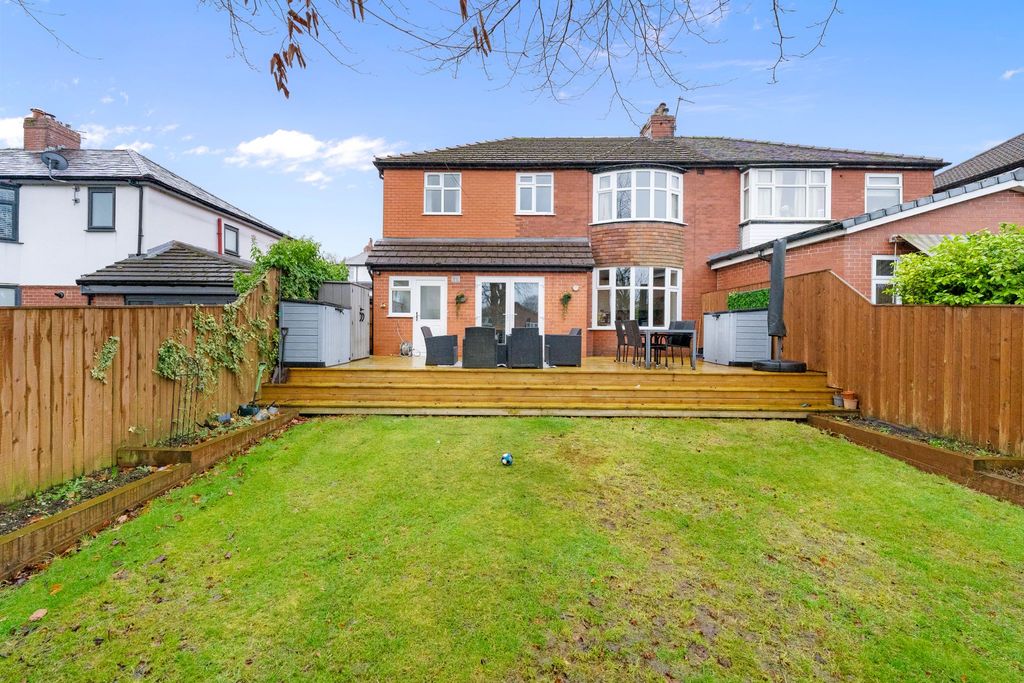 Property photo 2 of 32 Photograph 35