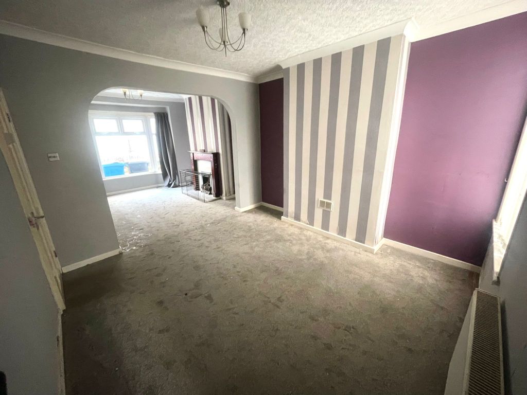 Property photo 3 of 8 Dining Room