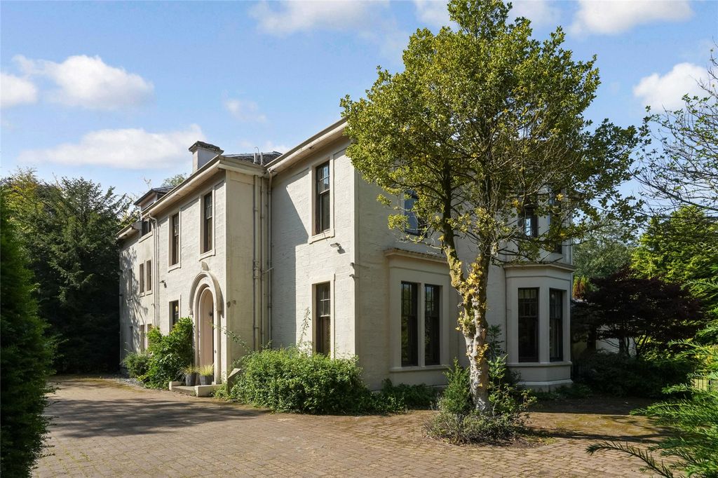 Property photo 1 of 21 External