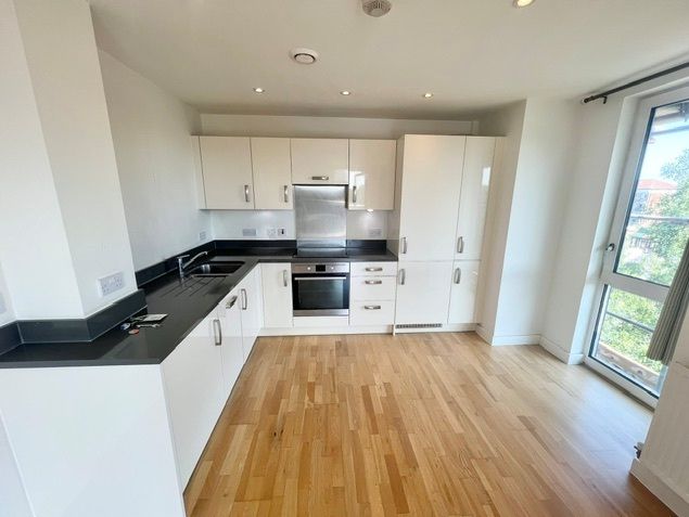 Property photo 1 of 18 Open Plan Kitchen