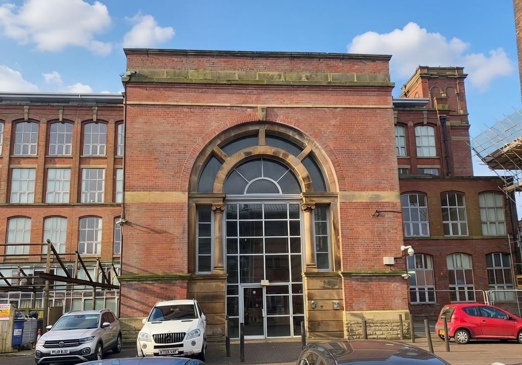 Property photo 1 of 10