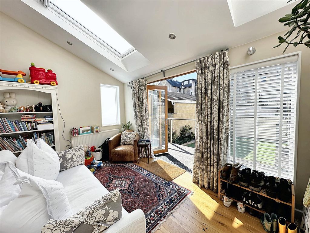 Property photo 3 of 13 Img_1303.Jpg