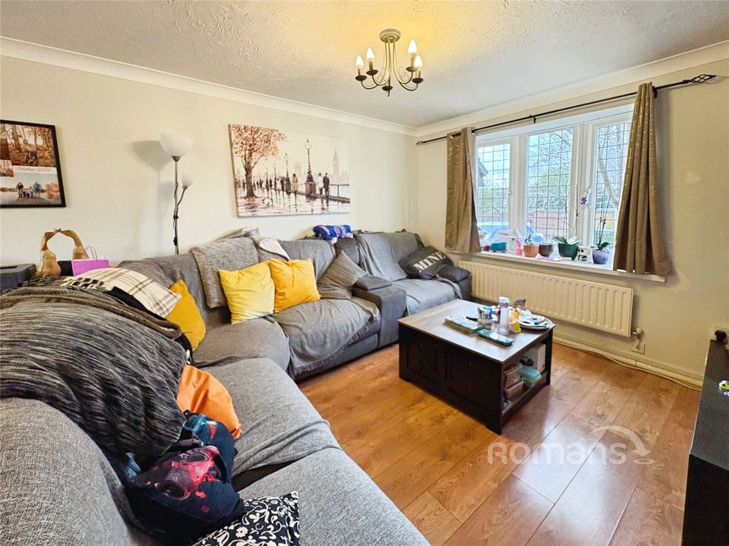 Property photo 2 of 14 Picture No. 15