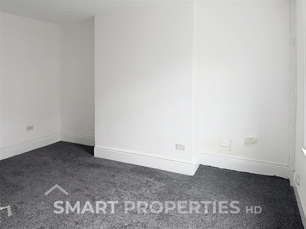 Property photo 2 of 8 43-Wellington_00001.Jpg