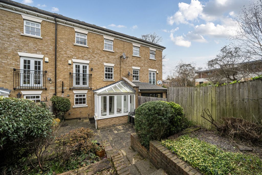 Property photo 2 of 16 1425581-5-69B2d41...