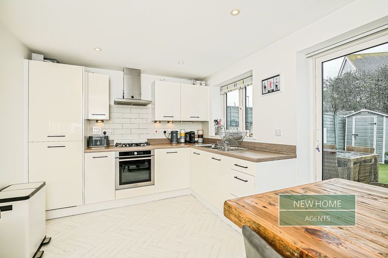 Property photo 2 of 19 Photo 4