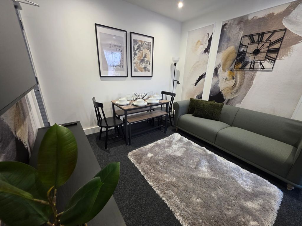 Property photo 2 of 18 Communal Pics 38 Dale Road  (1).Jpeg