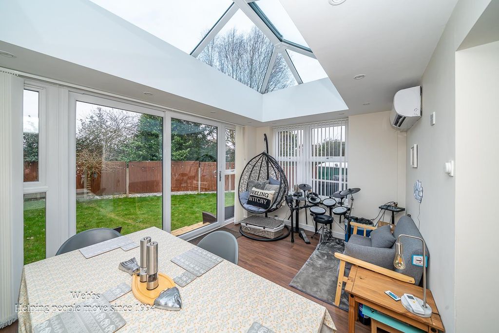 Property photo 3 of 25 Webbs-7.Jpg