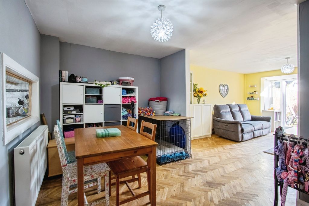 Property photo 3 of 14