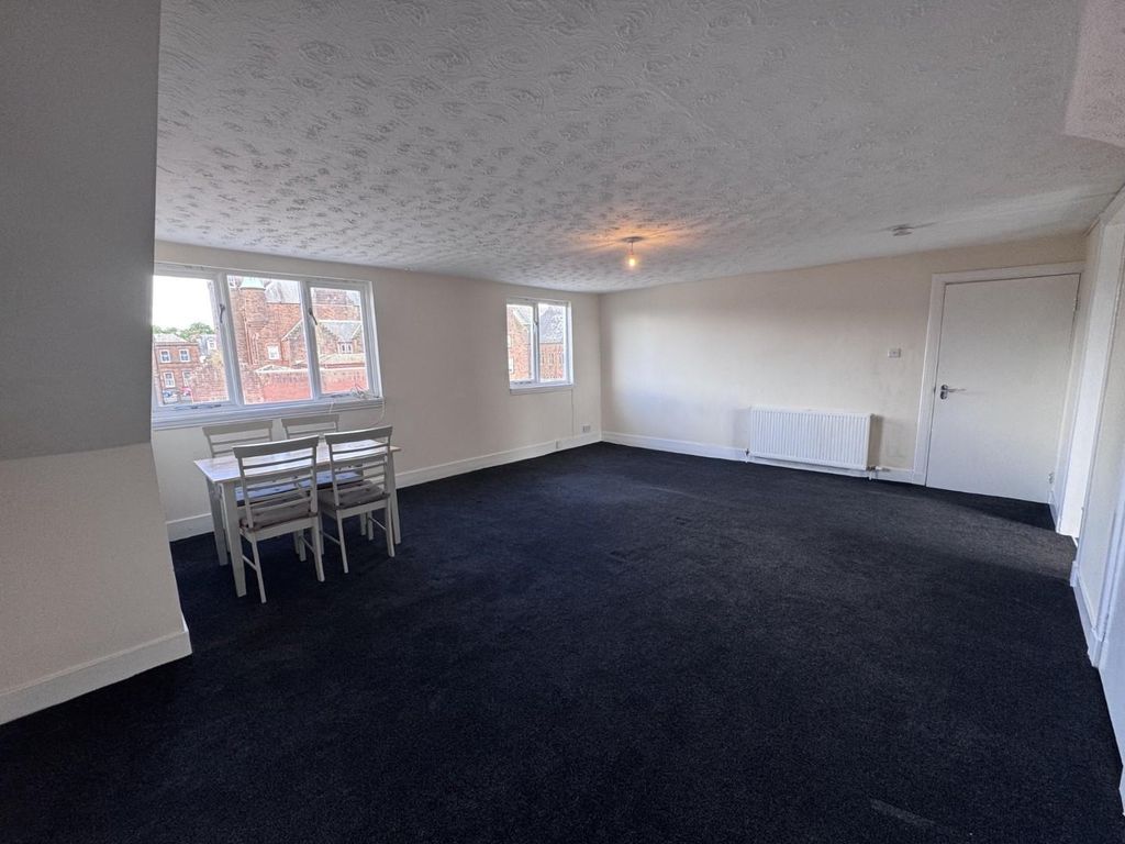 Property photo 2 of 12 Lounge/Dining Room