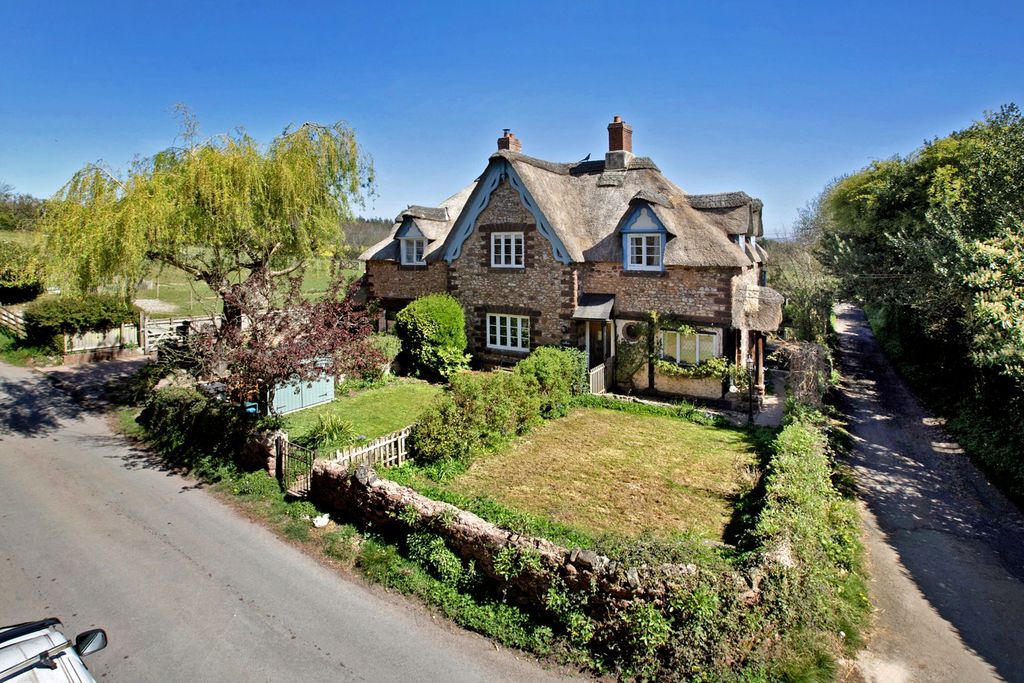 Property photo 1 of 20 Photo 18