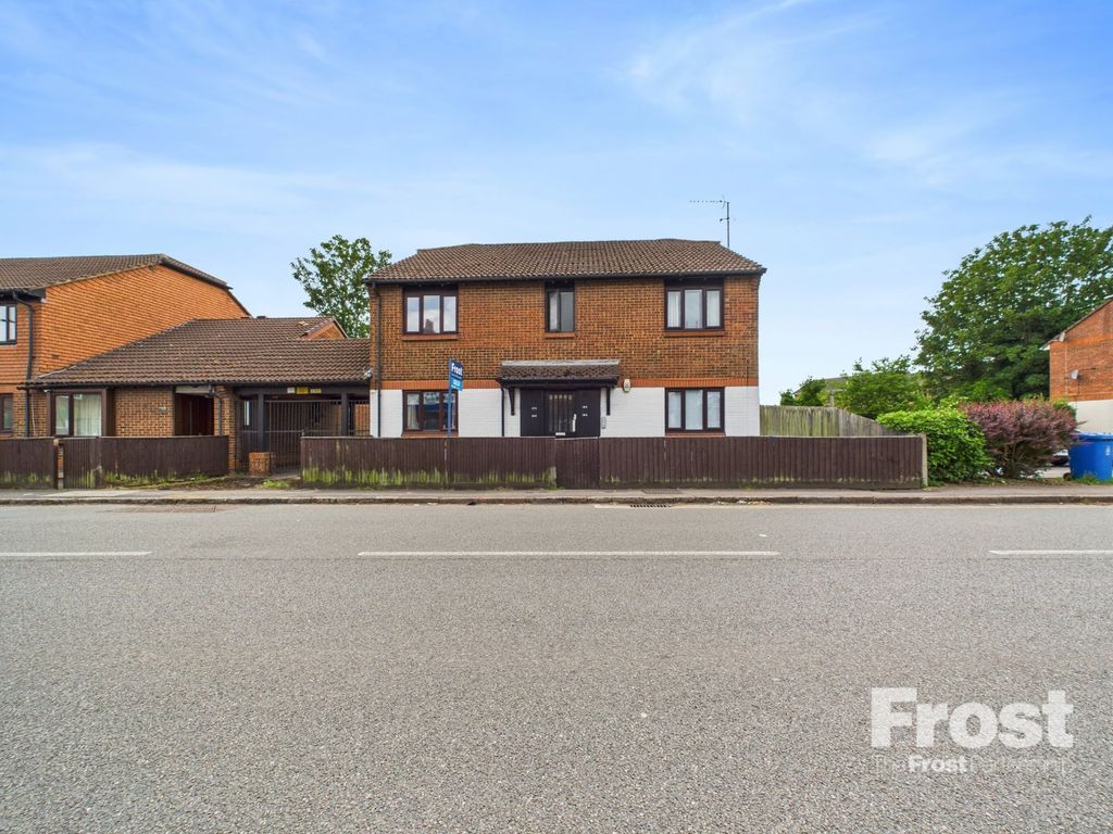 Property photo 1 of 7 Outside