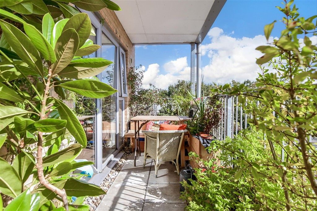 Property photo 1 of 15 Balcony / Terrace