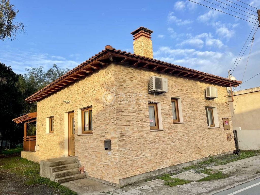 Property photo 1 of 9