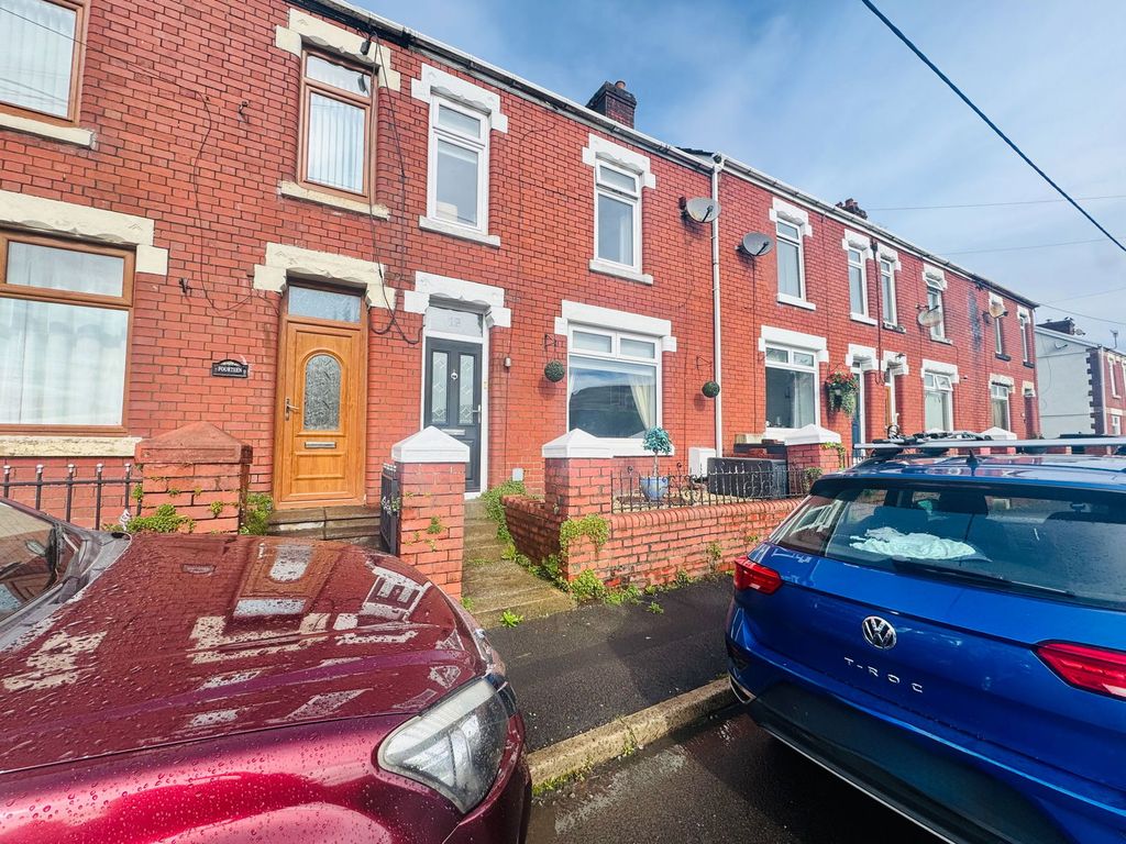 Property photo 1 of 34