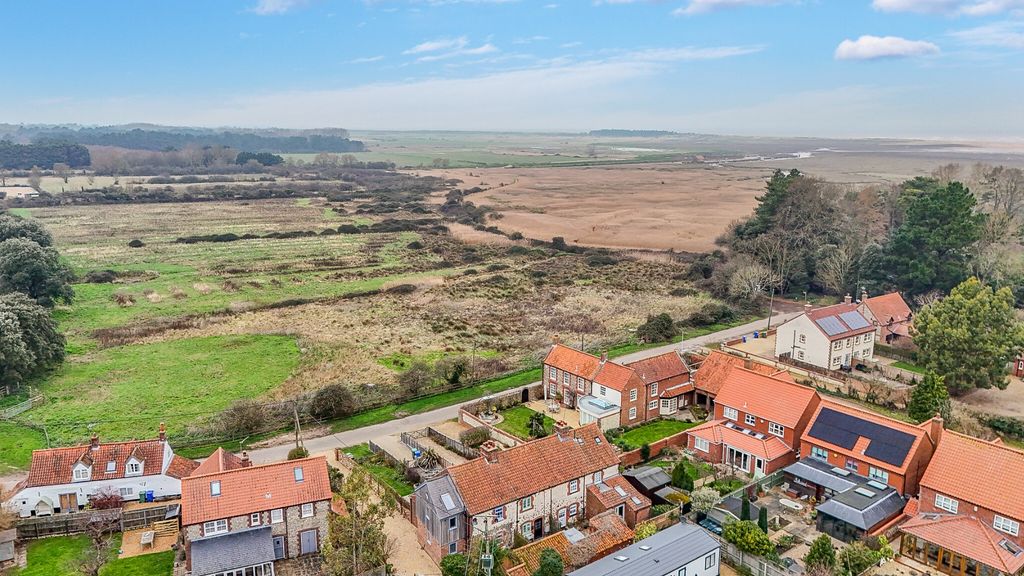 Property photo 2 of 24 4707263