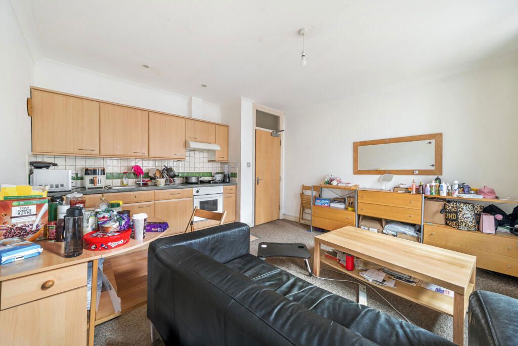 Property photo 3 of 11