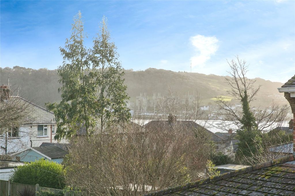 Property photo 2 of 17 View