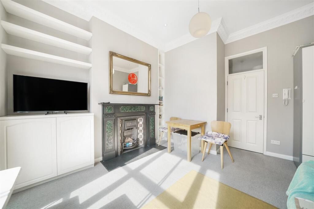 Property photo 3 of 17