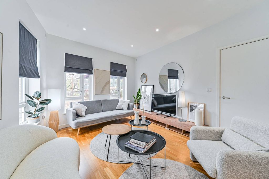 Property photo 3 of 29