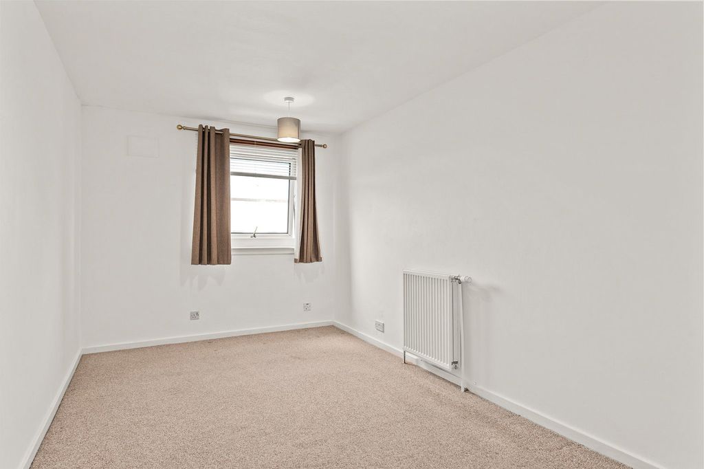 Additional image 11 of 2 bed maisonette for saleYork Lane, Grangemouth FK3