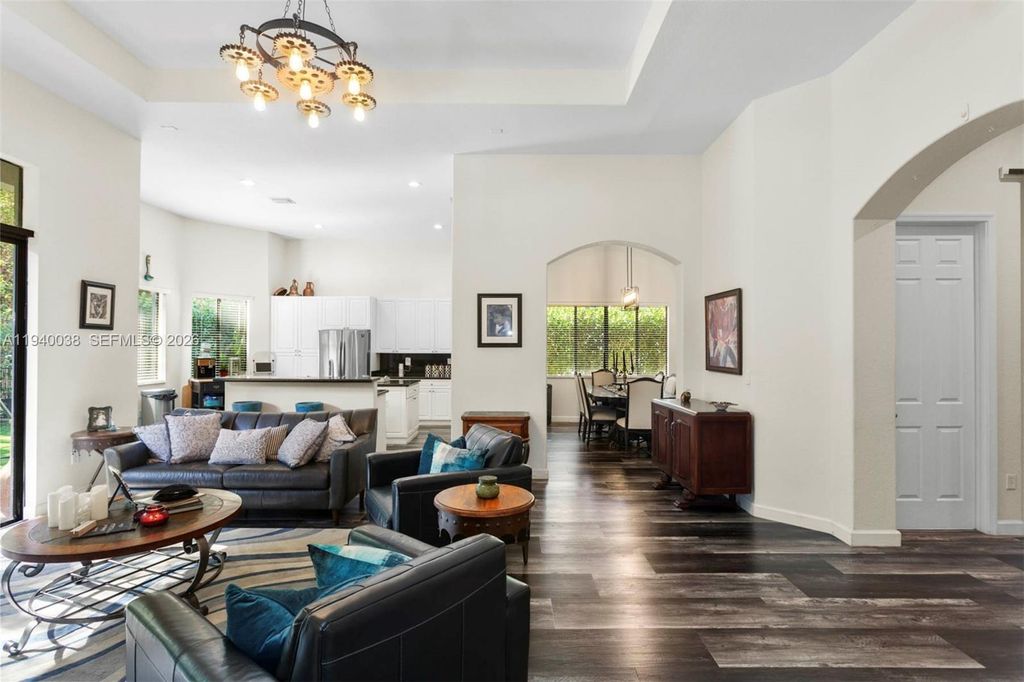 Property photo 3 of 20 <Alttext/>