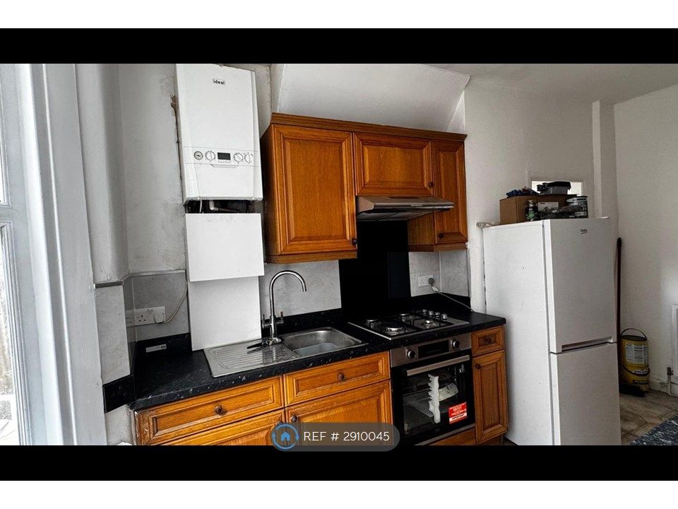 Property photo 3 of 4