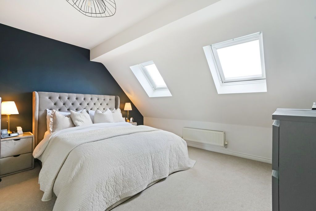 Property photo 3 of 33 Double Bedroom (2nd Floor)