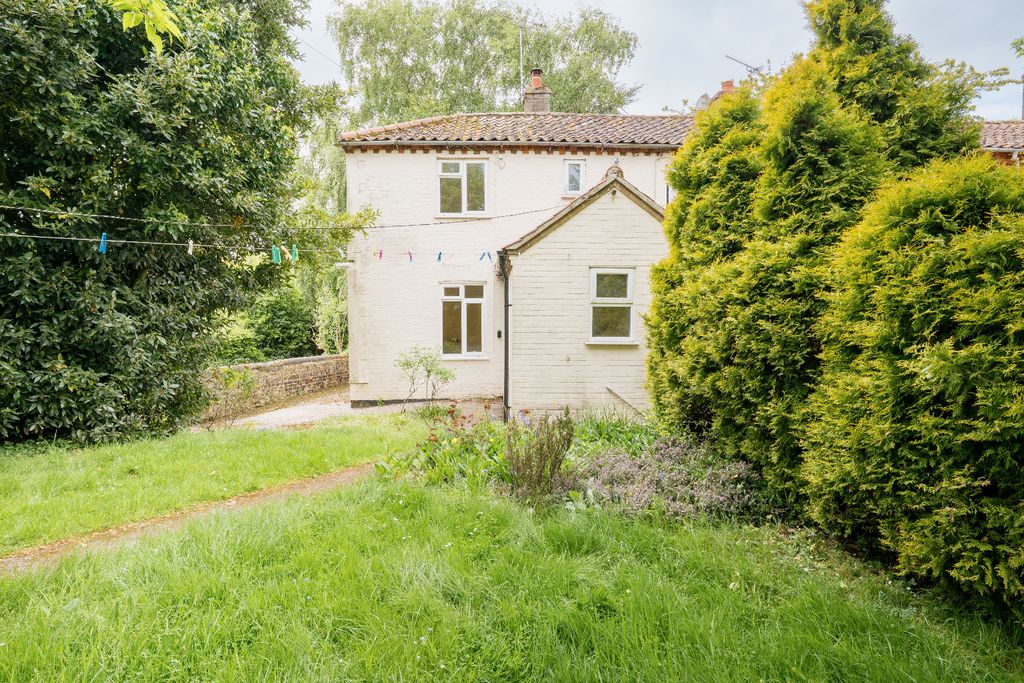 Property photo 2 of 18 4154494